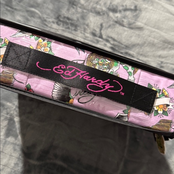 Ed Hardy Purple/Lilac King Sheet Set, Birds,Tigers,Flowers Tattoo Illustrations - Picture 3 of 10